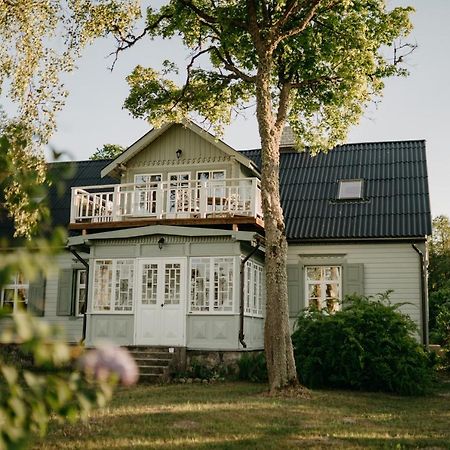 Juras Maja Ausekli 호텔 Kaltene 외부 사진